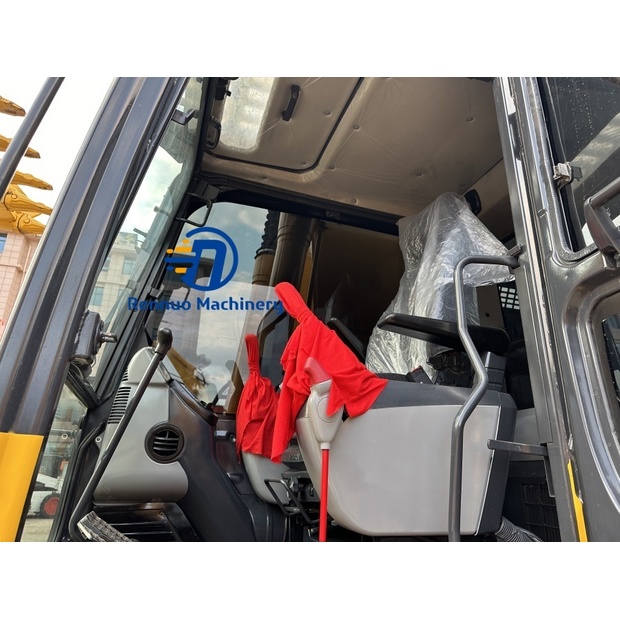 2024 Komatsu PC220-8-43308459