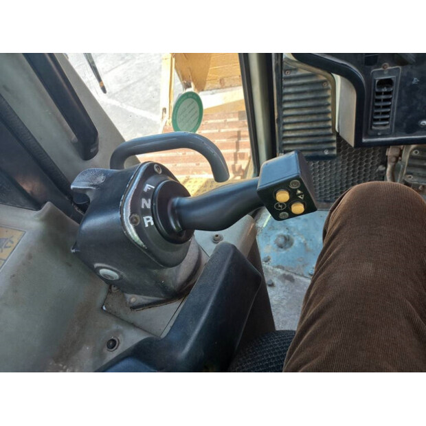 2008 كاتربيلر D6T LGP-43309471