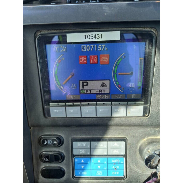 2023 Komatsu D155A-6R-43309579