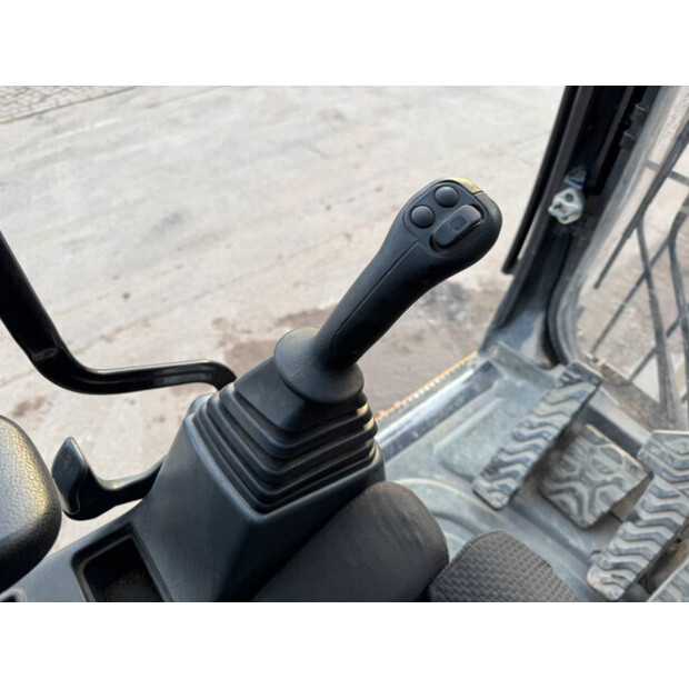 2011 Caterpillar 336D-43309813