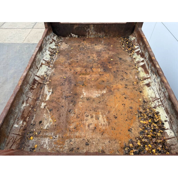 2012 اي اتش اي IC 100-43310266