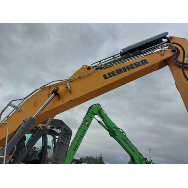 2019 ليبهير R936LC-43310292