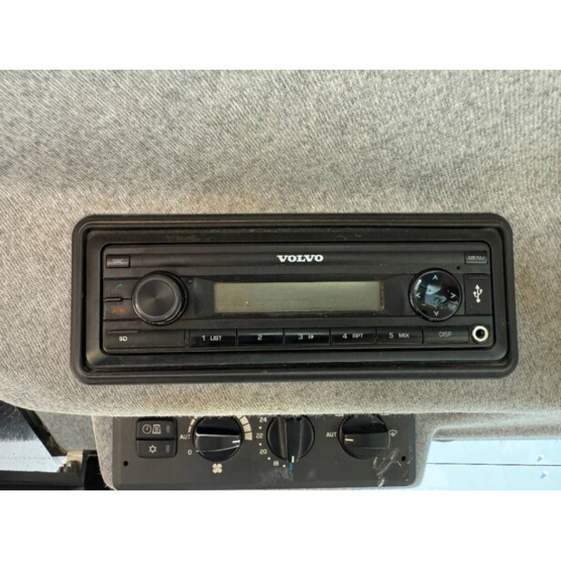 2019 فولفو L120H-43310352