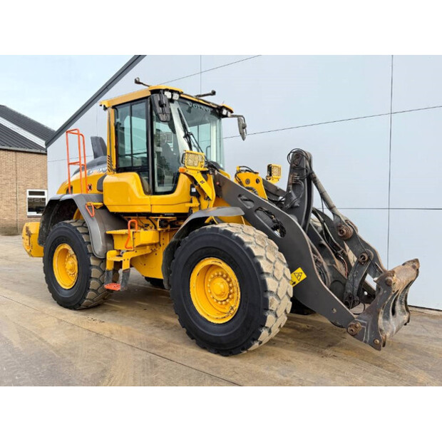 2021 Volvo L90H-43310463