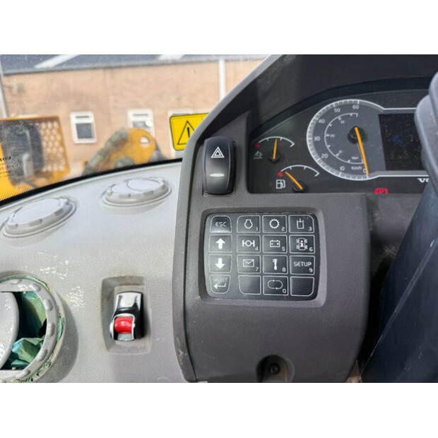 2021 Volvo L90H-43310466
