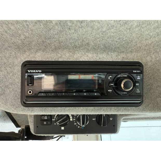 2021 Volvo L90H-43310469