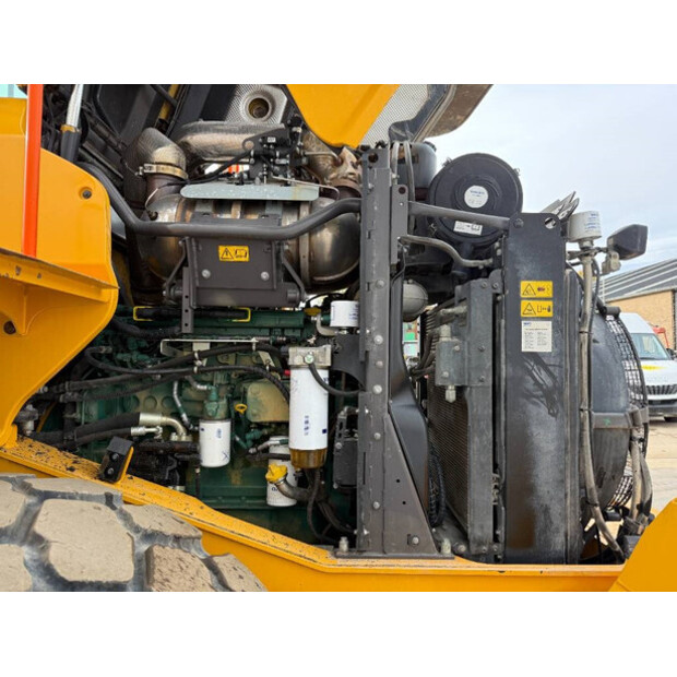 2021 Volvo L90H-43310492