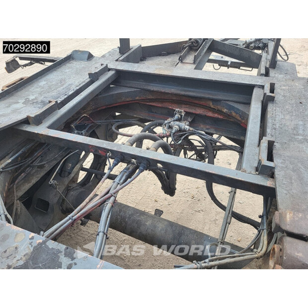 2001 بيرغ OTHERS-43310798