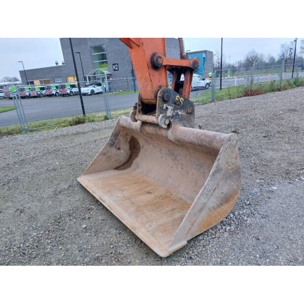 2016 هيتاشى ZX170W-5B-43310821