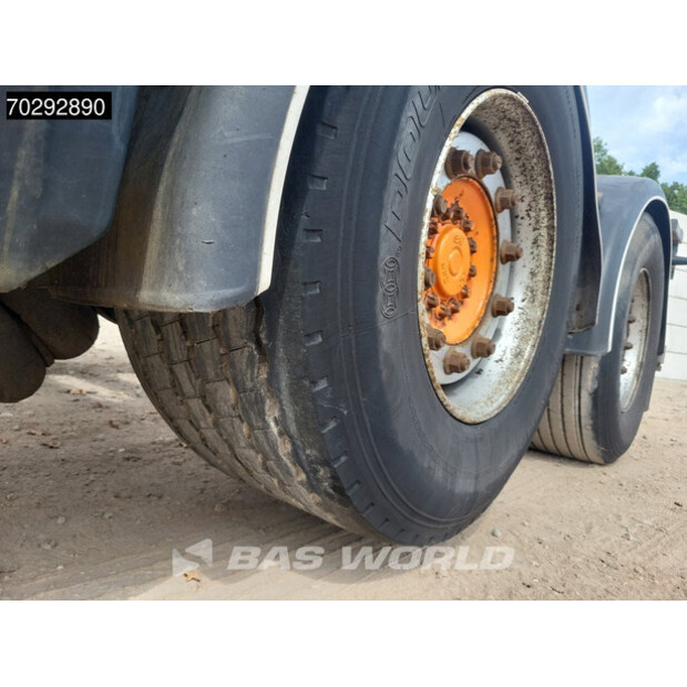 2001 بيرغ OTHERS-43310822