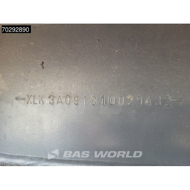 2001 بيرغ OTHERS-43310844