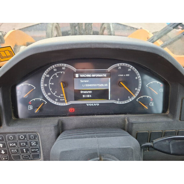 2016 فولفو L150H-43310955