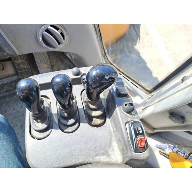 2013 Volvo L180G-43310995