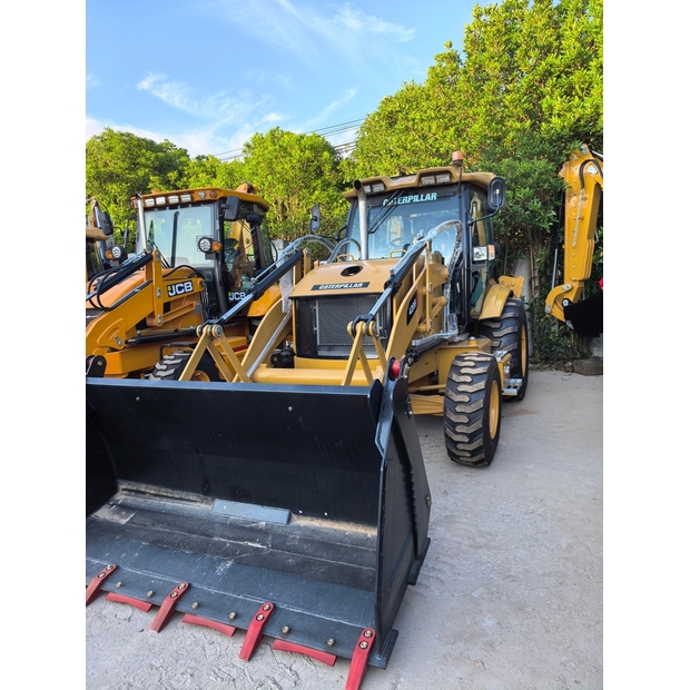 2020 كاتربيلر 420F-43311683