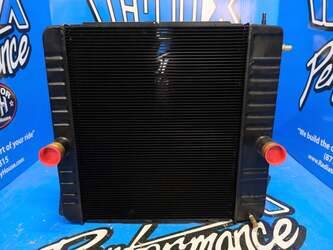 صورة ل Radiator - Aluminum انترناشونال مستعملة