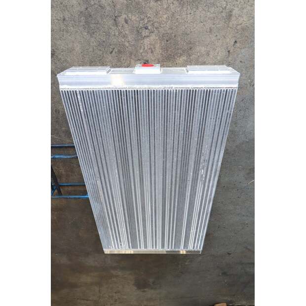 مبردات الزيت هيتاشى مستعملة-43313687