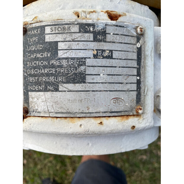 MWM D232 V12 PUMP USED-43314710