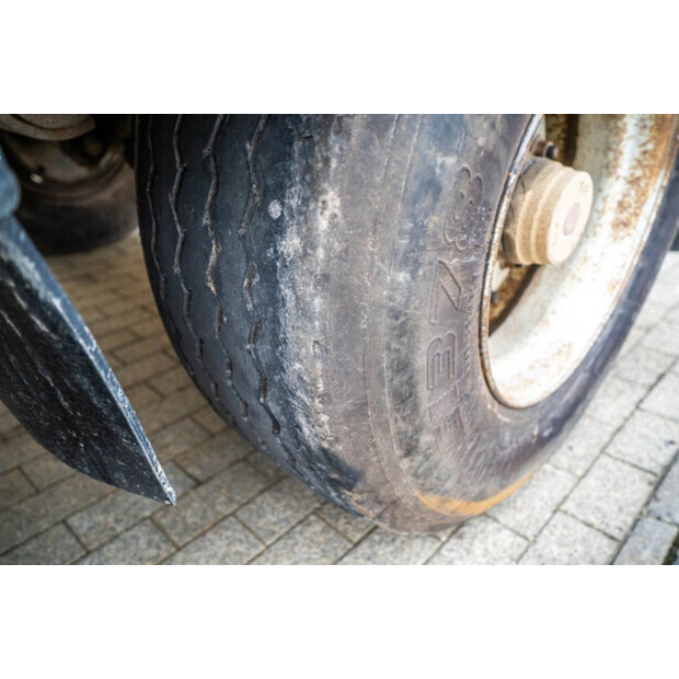 1998 Robuste-Kaiser S3302G37-43315017