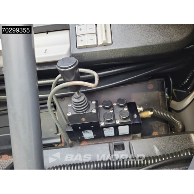 2017 Renault C460-43315981