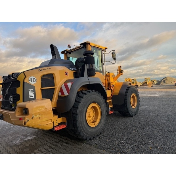 2018 Volvo L110H-43325979