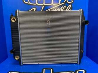 Image de Radiator-PTR Freightliner Used