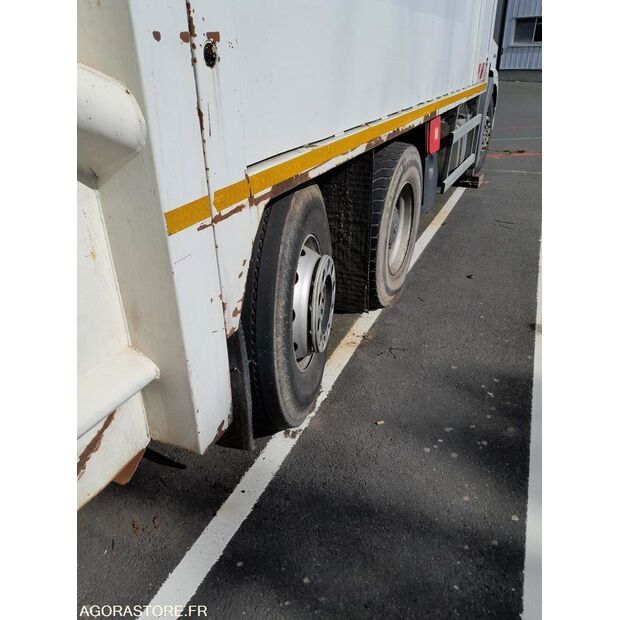 2010 مرسيدس بنز 2633-43335689