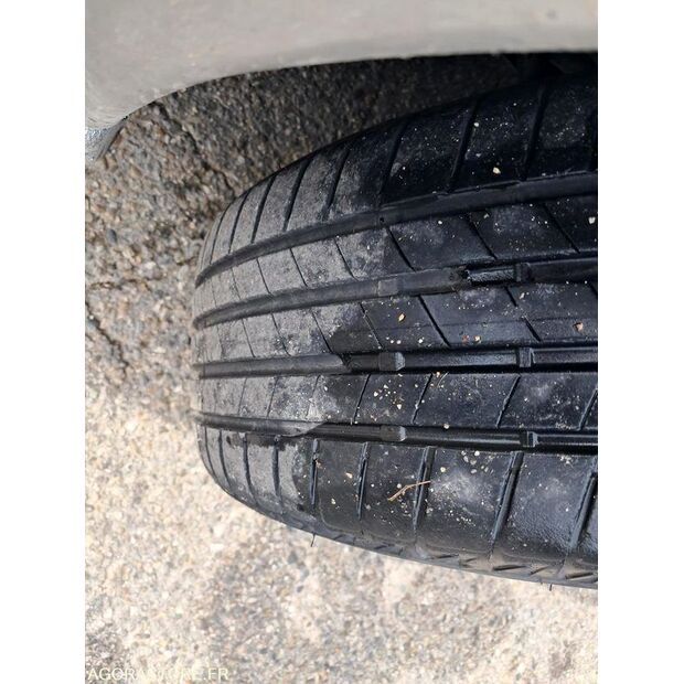 2002 بيجو Expert-43336168