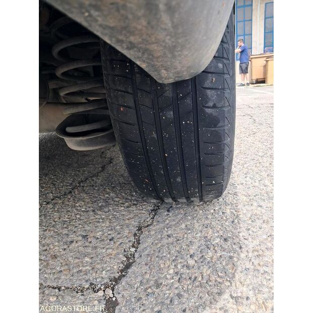 2002 بيجو Expert-43336169