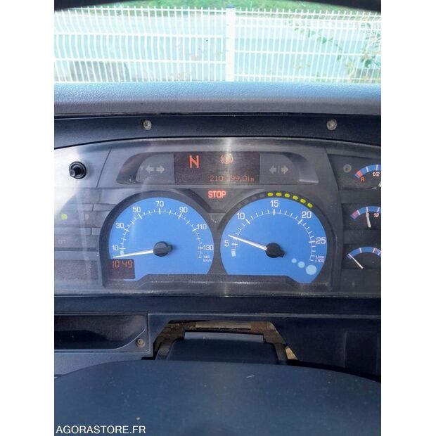 2002 Renault PREMIUM-43336216