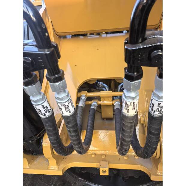 2024 Caterpillar 320GC-43337230