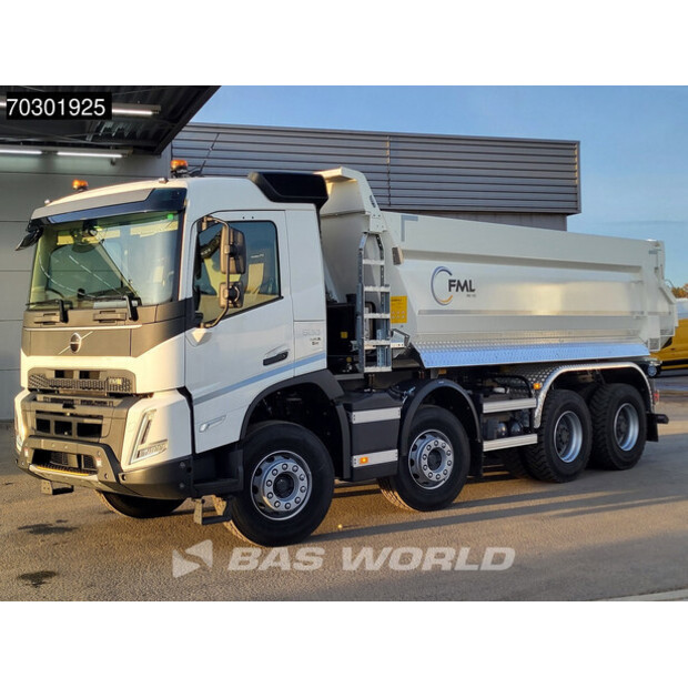 2025 فولفو FMX 500-43337915