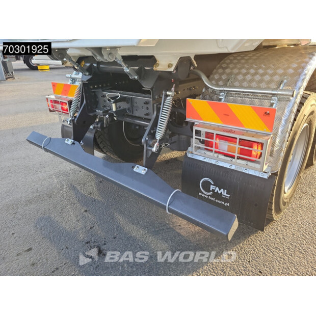 2025 فولفو FMX 500-43337932