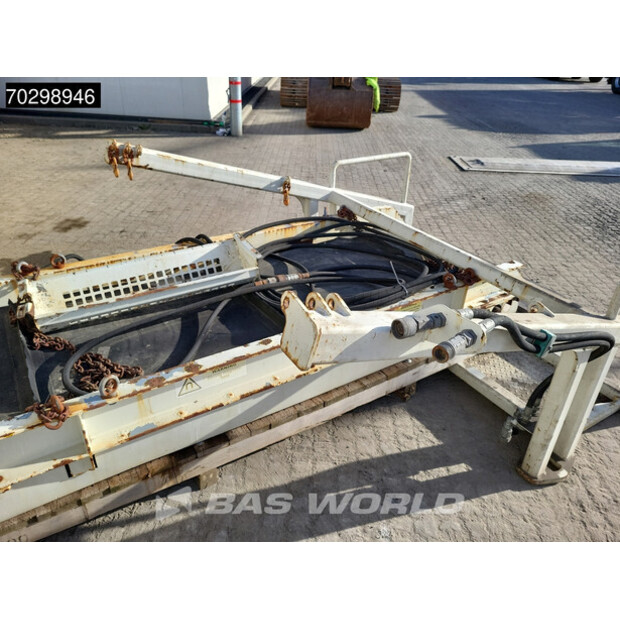 2011 كيستراك FRONTIER-43338362