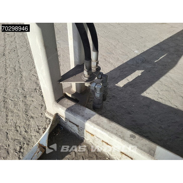 2011 كيستراك FRONTIER-43338387