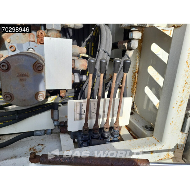 2011 كيستراك FRONTIER-43338397