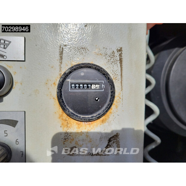 2011 كيستراك FRONTIER-43338403