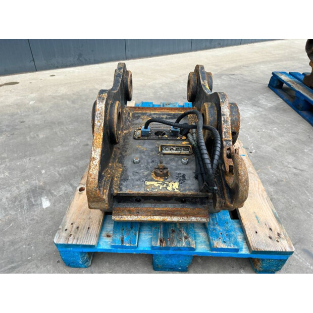 2011 كليب MEK KM70-43338981