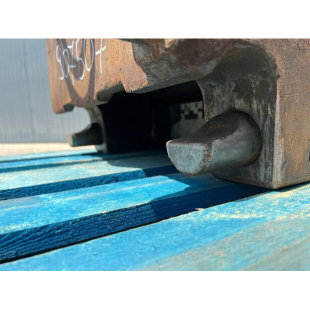 2017 OilQuick OQ70/55-43339294