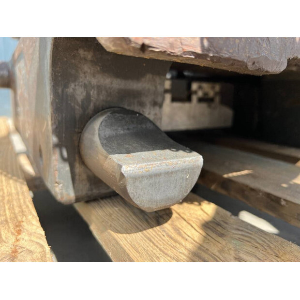 2017 OilQuick OQ70/55-43339332