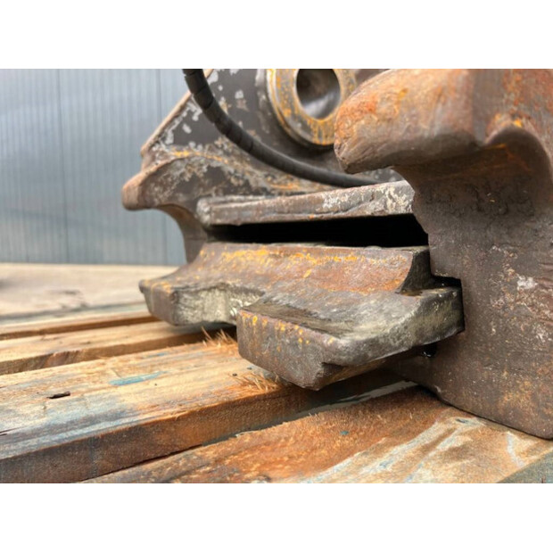 2012 SMP S70-43339352