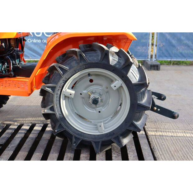 KUBOTA B1502DT-43341386