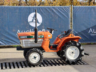 Image de TRACTEURS KUBOTA B1402DT
