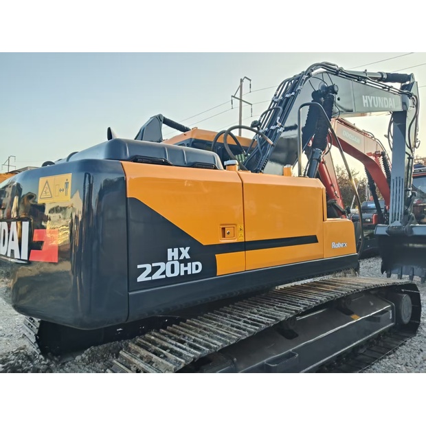 2022 هيونداي HX220HD-43341912