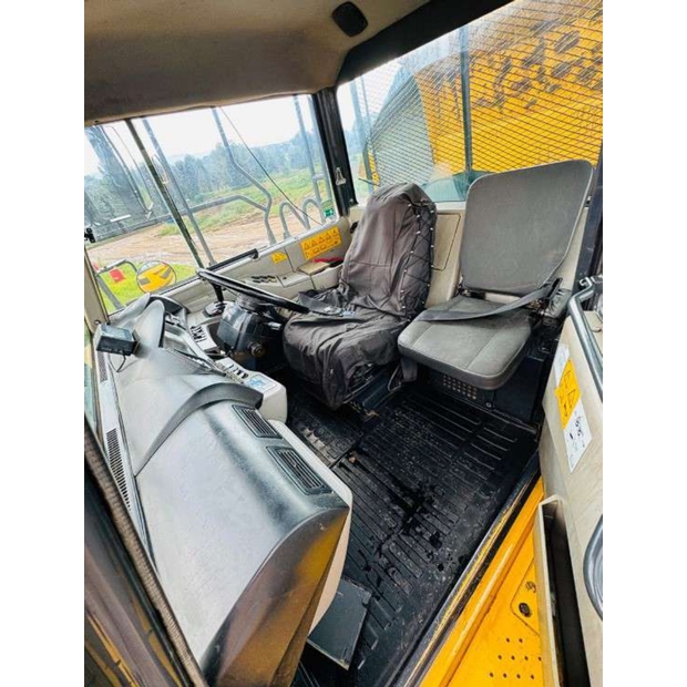 2016 Komatsu HM400-3R-43342049