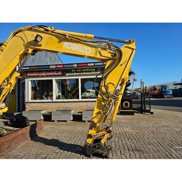 2008 نيو هولاند E80-43342679