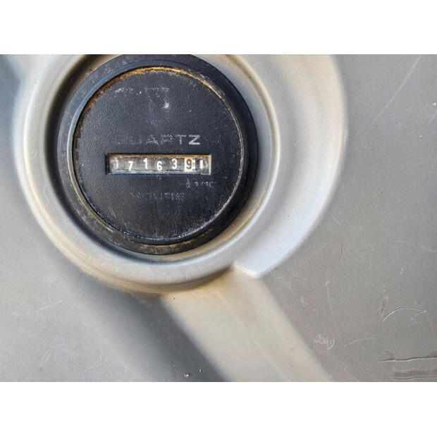 2008 نيو هولاند E80-43342690