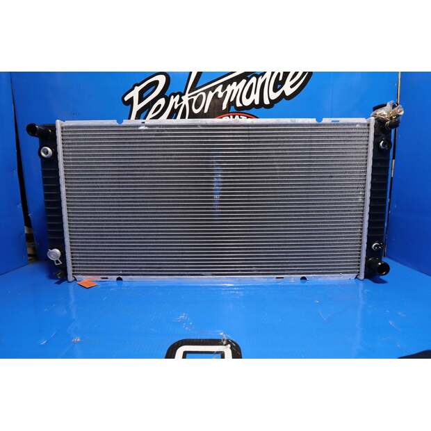 SPARE PARTS Chevrolet / GMC Used-43344525