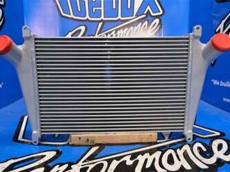 Image de PIÈCES DÉTACHÉES Charge Air Cooler Chevrolet / GMC Used