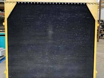 صورة ل قطع غيار Radiator-BOH كاتربيلر مستعملة