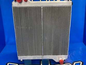 صورة ل قطع غيار Radiator-SOH كاتربيلر مستعملة